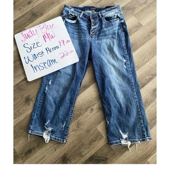 JUDY BLUE Button Fly Wide Leg Crop Jeans - Picture 7 of 9